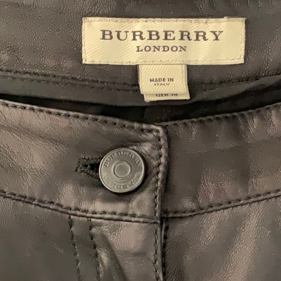 Burberry - Picture 1 of 6